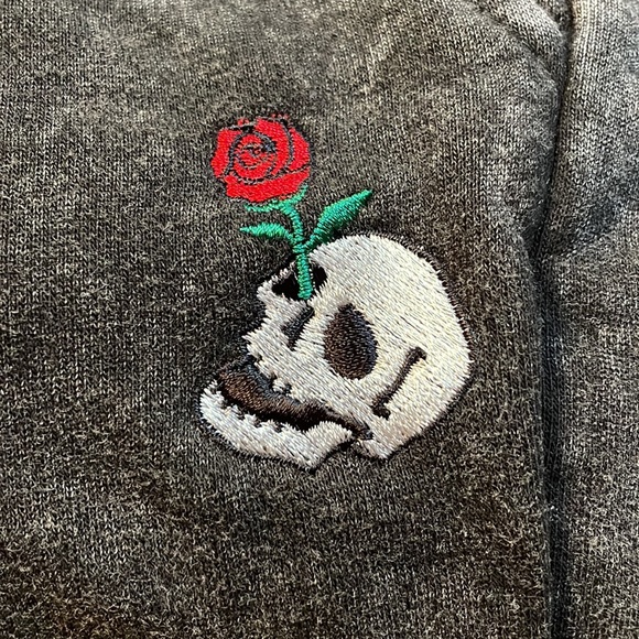 Riot Society Black Skull Sweatpants - Picture 2 of 6